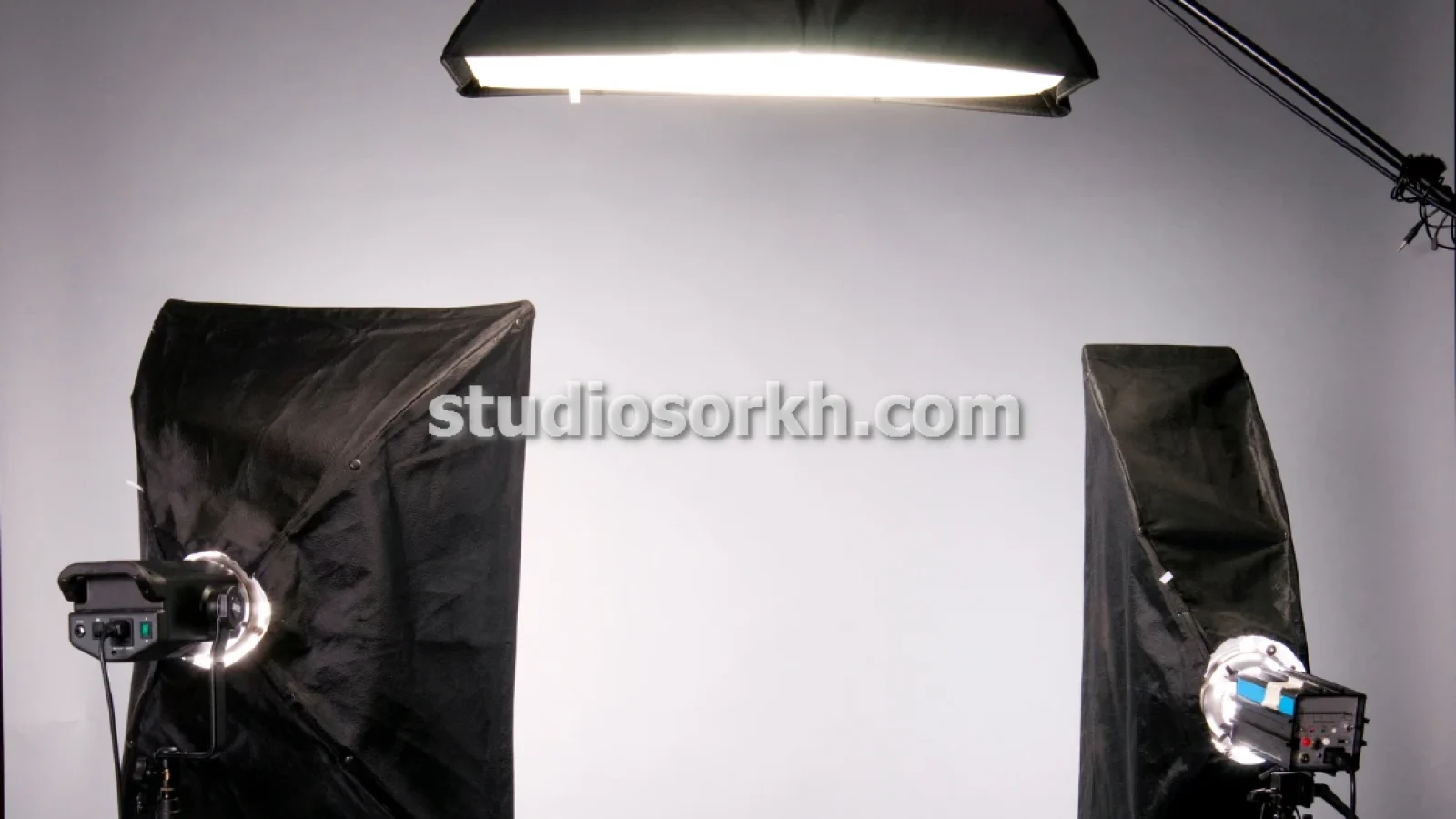 بهترین آتلیه صنعتی و عکاسی تبلیغات در مشهد